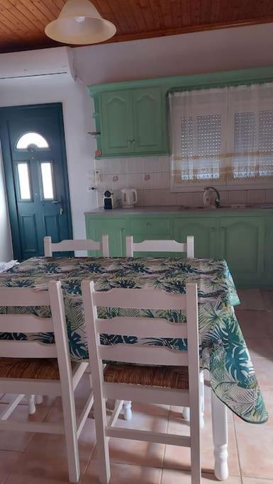 Colorful 2-Bedroom House In Γάιος Εξωτερικό φωτογραφία